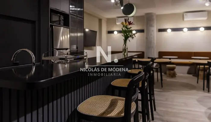 Apartamento en venta de 2 Dormitorios al Frente en Barra de Carrasco,Canelones!