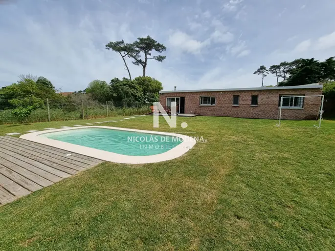 Nueva casa de 3 dormitorios en Punta del Este