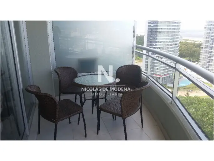 Departamento de 2 dormitorios en venta en Ocean Drive II Punta del Este. En alquiler