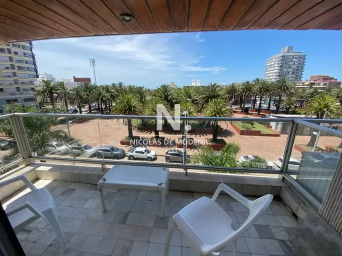 Apartamento en alquiler en la peninsula de 2 dormitorios