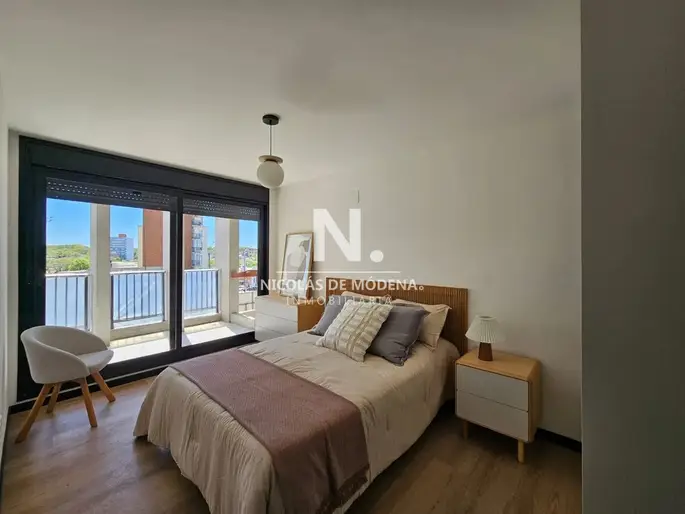 Venta Moderno Apartamento de 2 Dormitorios En Parque batlle,Montevideo!!