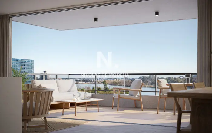 Apartamento en Venta de 2 Dormitorios Con Vista al Lago en Barra de Carrasco,Canelones.