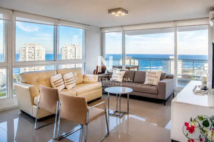 En venta apartamento de 2 dormitorios en Punta del Este, agradable vista