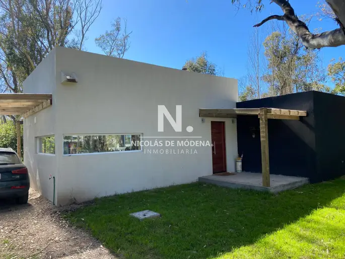 Vende casa en Balneario Buenos Aires