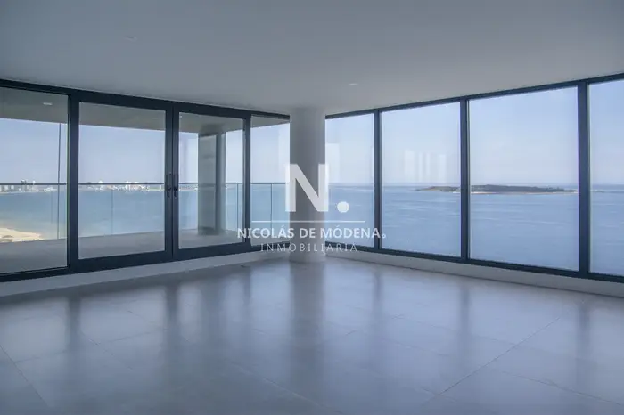 Hermoso Departamento esquinero en venta con agradable vista al Mar. Torre Venetian