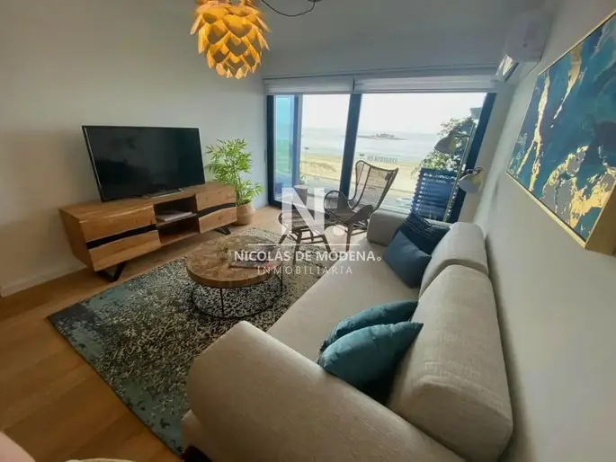 Venta Exclusivo Apartamento de 3 Dormitorios Con Piscina en Malvin,Montevideo!