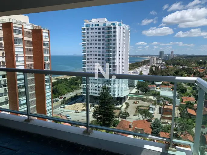 Apartamento de 2 dormitorios