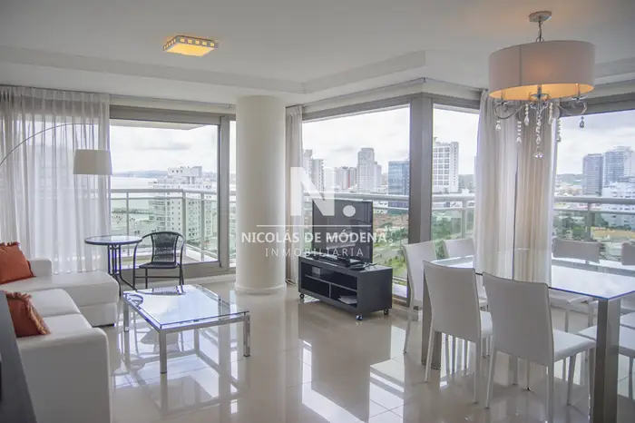 Departamento de 2 dormitorios a pasos del Mar , Punta del este