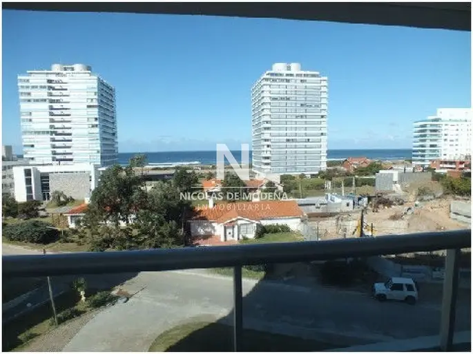 Venta Apartamento de 3 dormitorios en zona Brava, Punta del Este