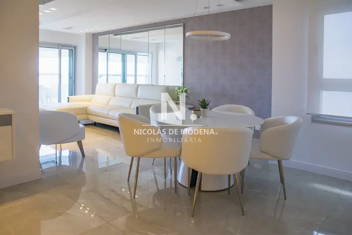 Departamento en alquiler de temporada en Miami Boulevard Punta Del Este