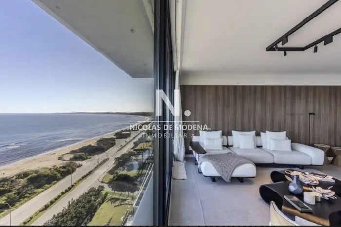 Apartamento en Venta de 3 dormitorios en Mansa - Punta del Este