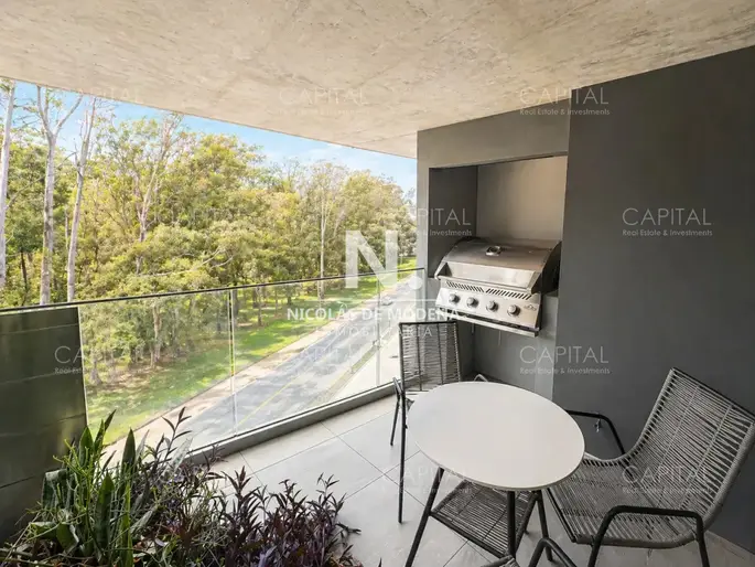 Apartamento de 3 Dormitorios Piso alto en Barra de Carrasco, Canelones