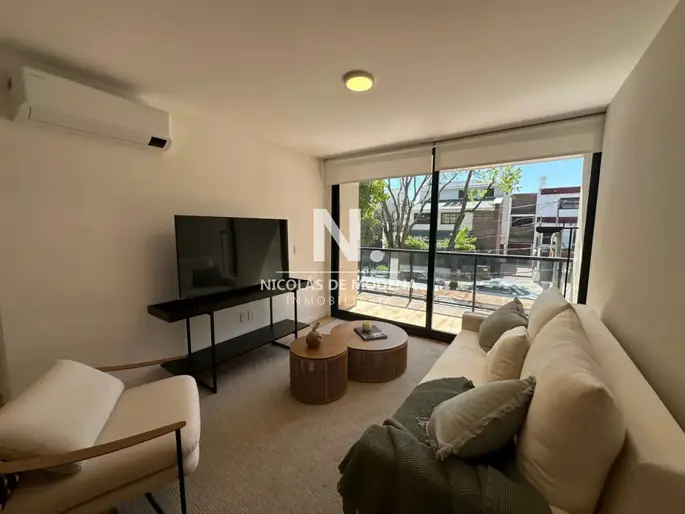 Apartamento de 2 Dormitorios con GG en Pocitos Nuevo