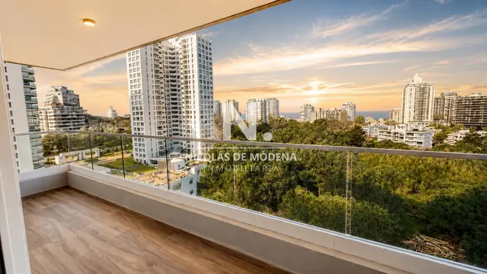 Apartamento en Venta - Brava, Punta del Este | Edificio View 2 de 2 dormitorios