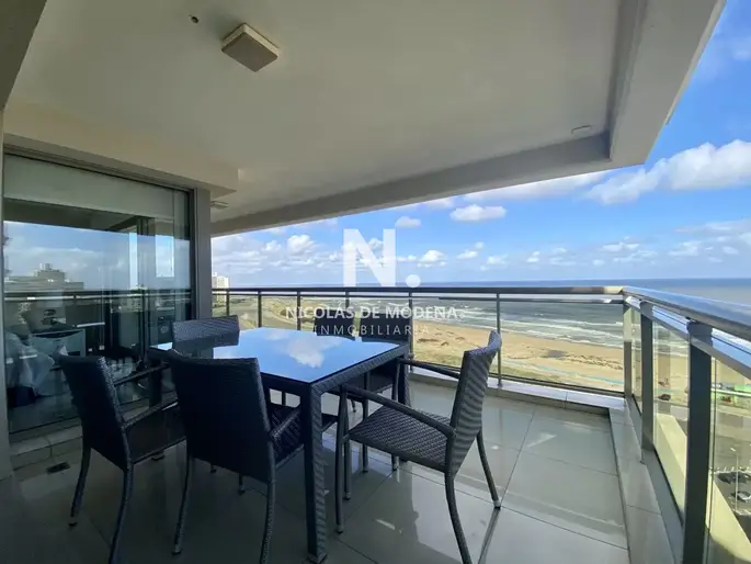 Imperiale I esquinero con agradable vista en venta.