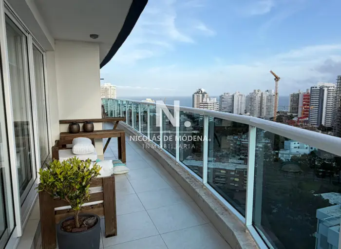 3-bedroom apartment in Mansa - Punta del Este with partial ocean view