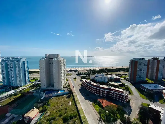 Apartamento en Venta de 2 dormitorios en Playa Mansa , Punta del este