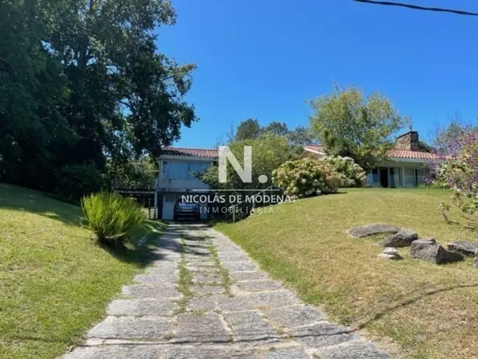 Casa  de 3 dormitorios en Rincón del Indio - Punta del Este
