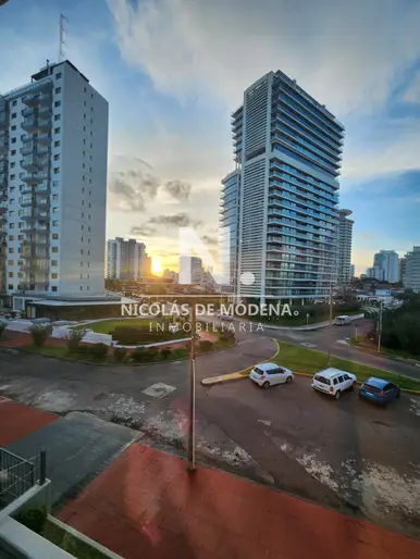 Departamento de 1 dormitorio en venta en complejo frente al mar , Playa Brava , Punta del este