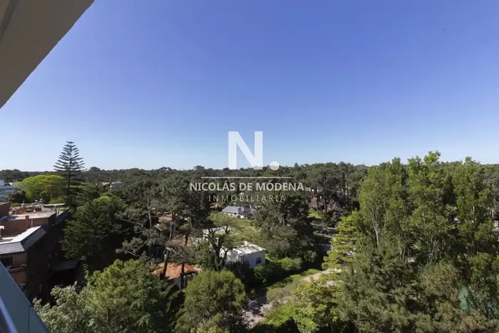 Apartamento en venta de 2 dormitorios en Punta Del Este