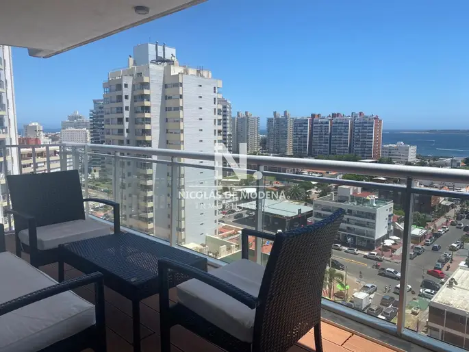 Apartamento en Venta de 2 dormitorios en Edificio Onix , Punta del este