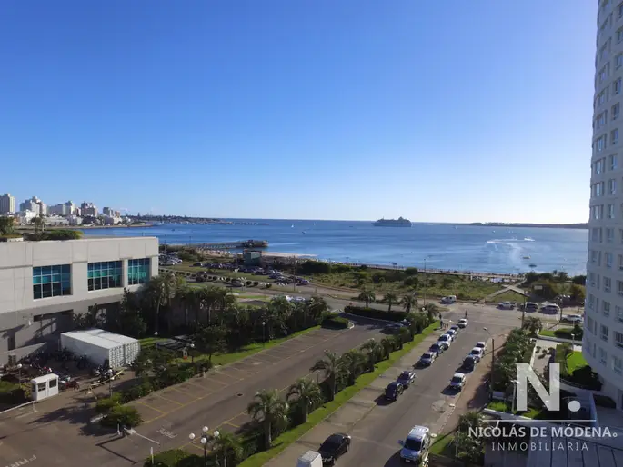 Departamento de 1 dormitorio en venta a metros del mar. Playa Mansa.