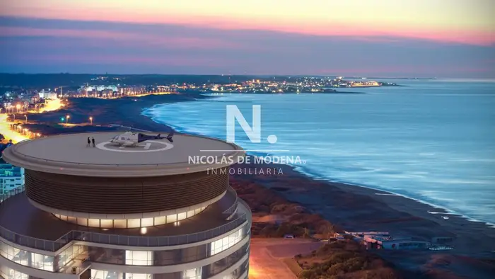 Espectacular departamento en venta frente al mar, 3 dormitorios + dependencia.