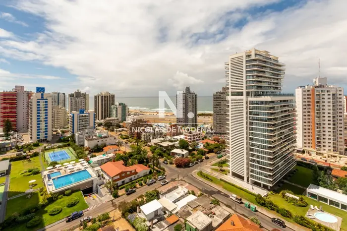 PENTHOUSE TORRE CON AMENITIES, CHIVERTA, MANSA