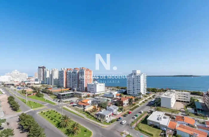 ART BOULEVARD , PUNTA DEL ESTE, 2 DORMITORIOS PLAYA MANSA, VISTA AL MAR