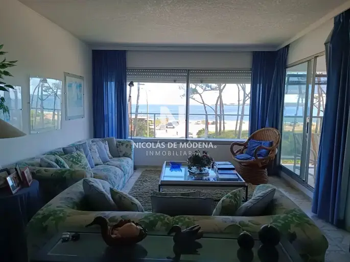 Departamento de 2 dormitorios en Mansa, PUNTA DEL ESTE