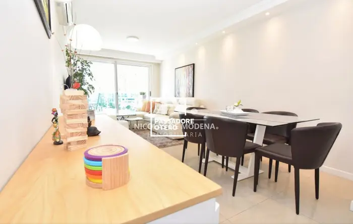 Apartamento en venta de 2 dormitorios en Punta Del Este