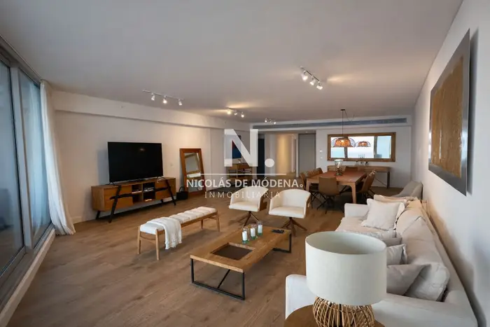 Espectacular departamento de 3 suites frente al mar