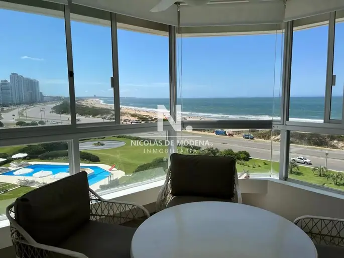 Oportunidad imperdible en hermoso departamento de 2 dormitorios.