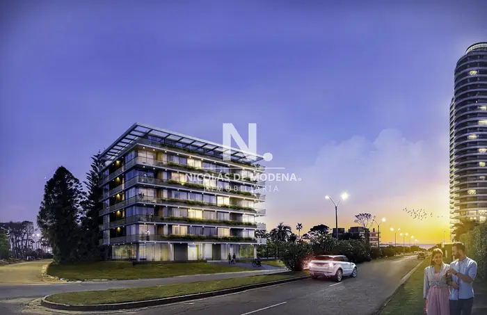 Vende apartamento de 2 dormitorios a metros del mar en Mansa, Punta del Este.