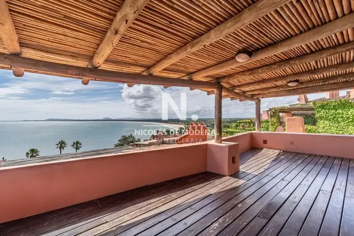 En venta apartamento de 3 dormitorios en Punta Ballena