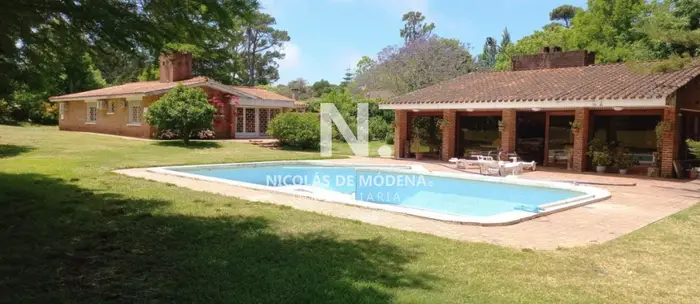 Casa en excelente ubicacion, ideal inversores.