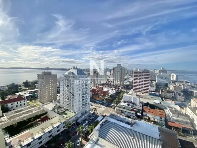 Apartamento en venta 2 dormitorios con vista al mar, Punta del Este