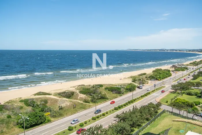 Departamento de 3 suites en Alquiler frente al mar. Venetian Luxury, Punta del Este