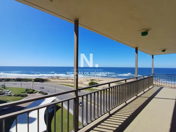 Departamento de 4 dormitorios en alquiler, Opus Alpha. Playa Brava.