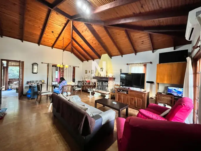En venta casa de 4 dormitorios en la Alborada, Punta del Este