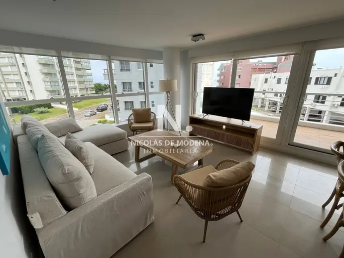 Alexander Collection Oportunidad a mts del mar, apartamento de 2 dormitorios