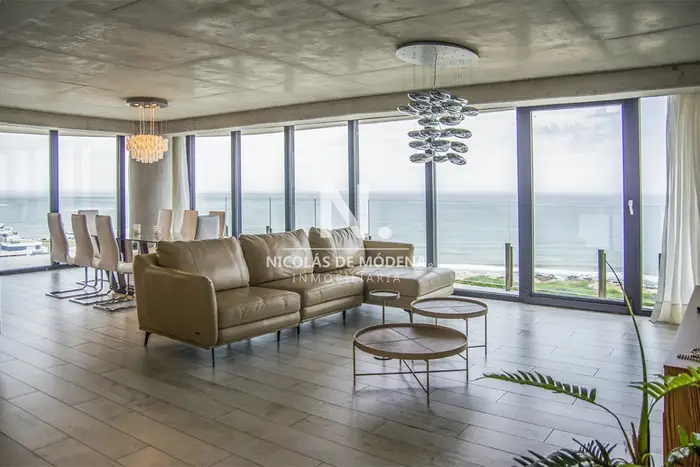 Espectacular departament de 3 dormitorios en venta en Playa Brava, Punta del Este.