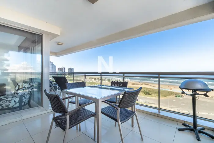 Vende Apartamento en Brava - Punta del Este de 4 dormitorios