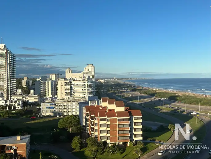 Apartamento en Venta de 2 dormitorios en Playa Brava , Punta del este