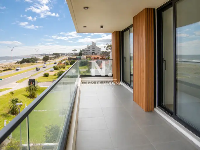 Invierta con financiacion frente al mar - 3 dormitorios en venta - Aurora