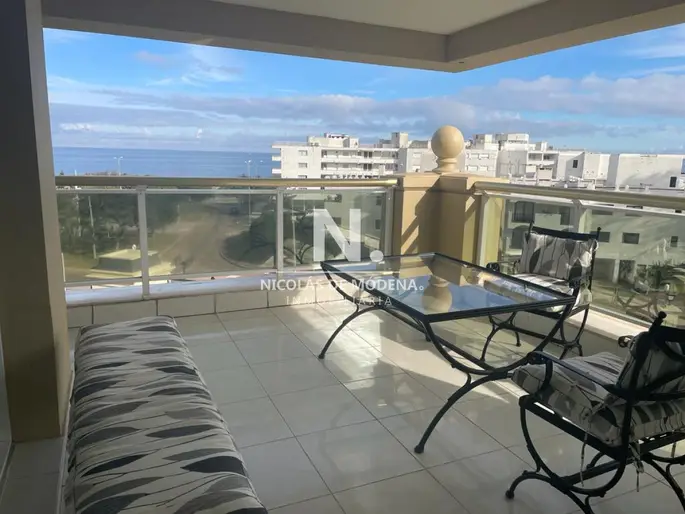 Apartamento en venta en Mansa, Punta del Este de 3 dormitorios en suite.
