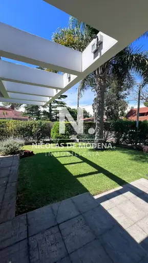 Muy linda casa en venta de 3 dormitorios punta del este