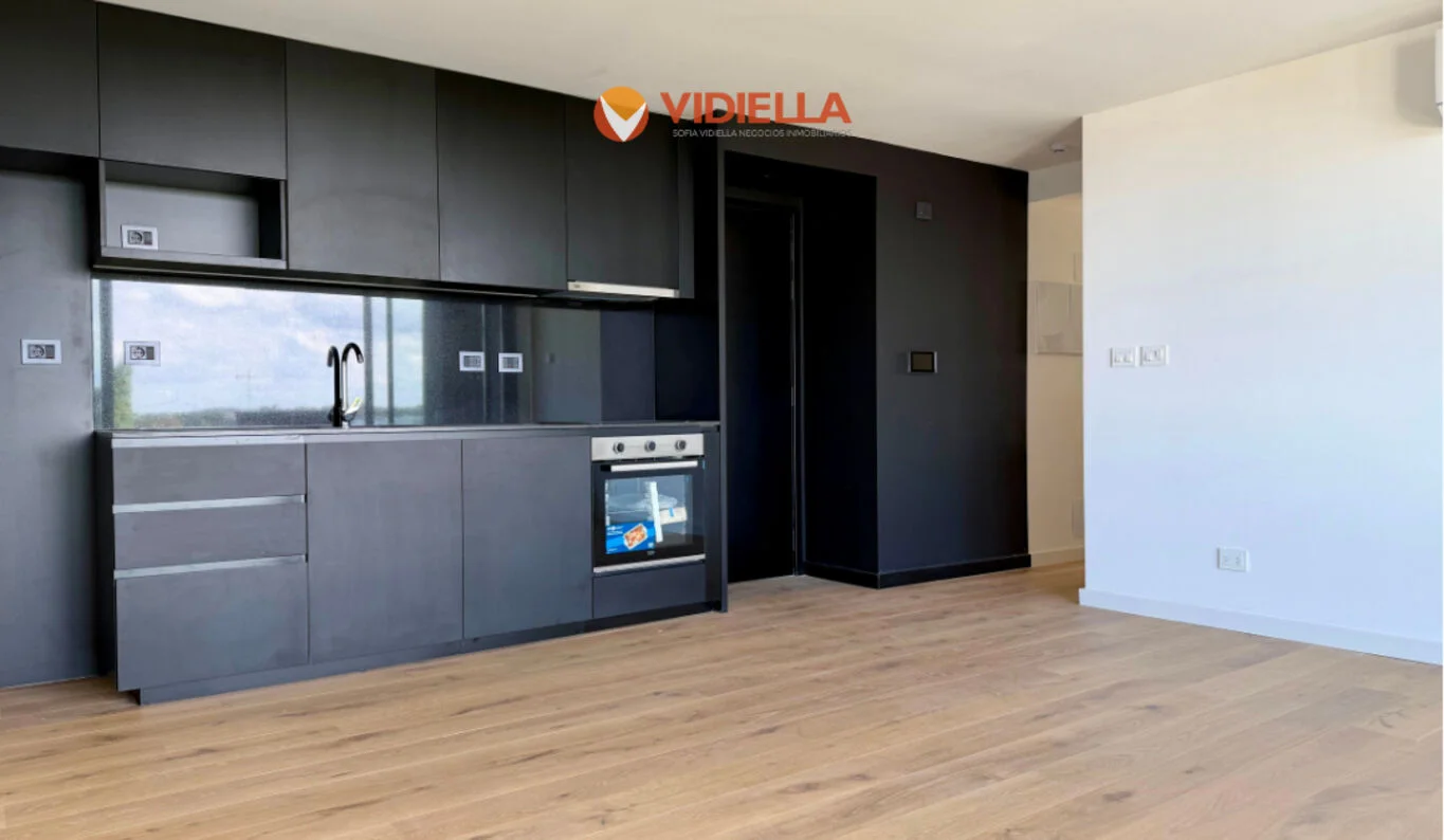 Apartamento en Carrasco Norte, propiedad 302748 -Imagen 1