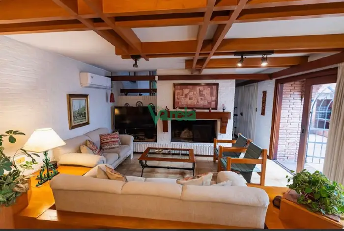 4 dormitorios casa en venta en punta carreta