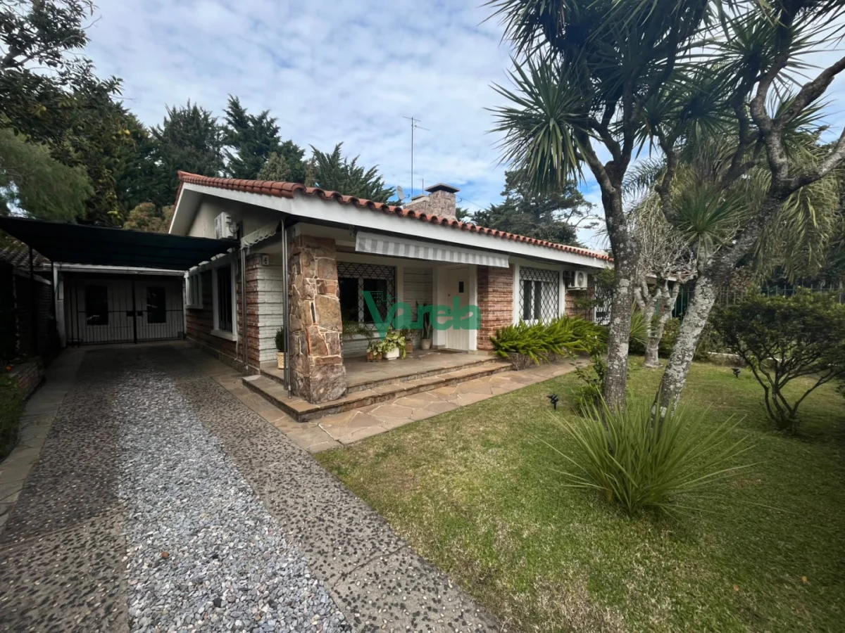 Casa en Atlántida, propiedad 282599 -Imagen 1
